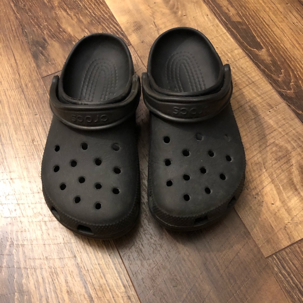 Crocs